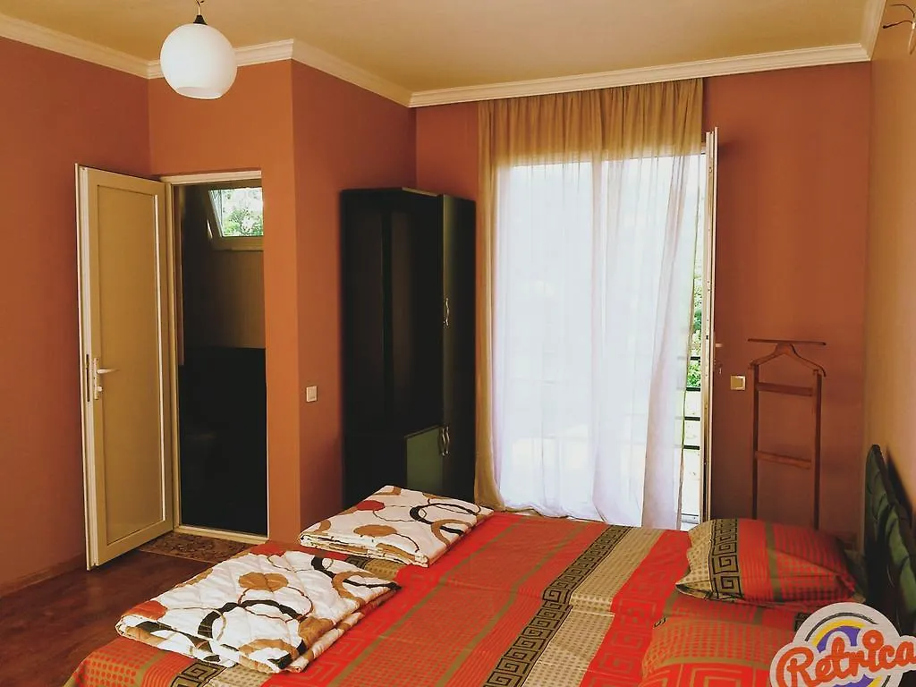 Maiko'S House Guest House Batumi 0*,