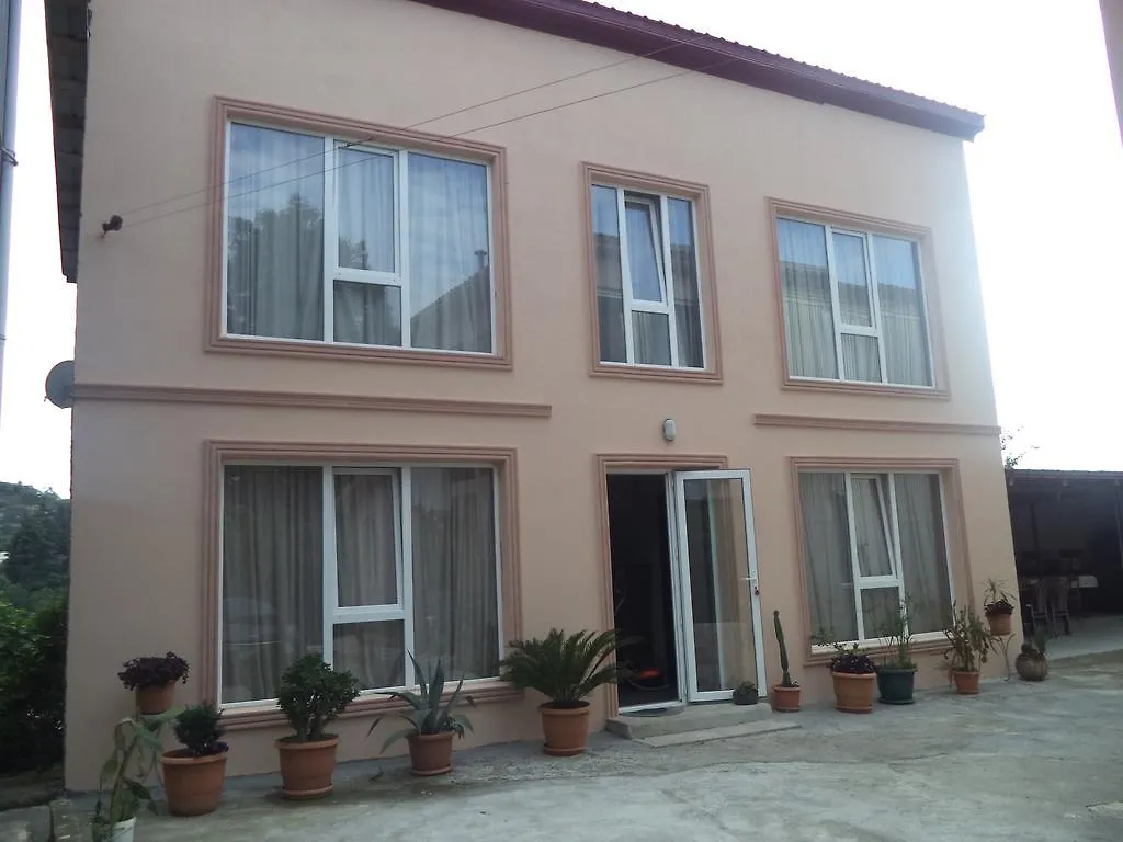 Maiko'S House Guest House Batumi Georgia