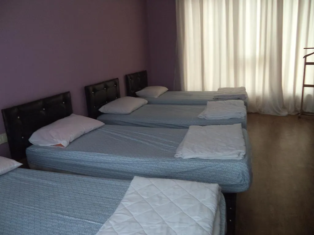 Maiko'S House Guest House Batumi